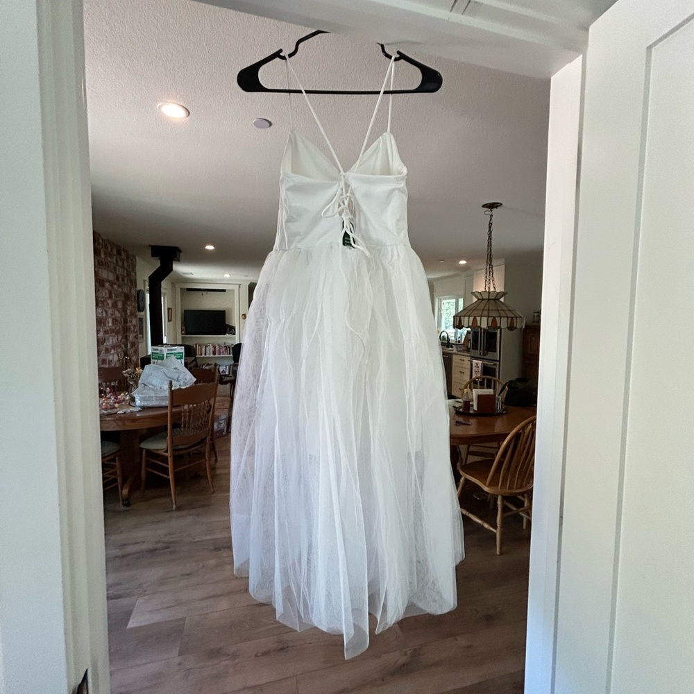 HALARA White Tulle Dress
